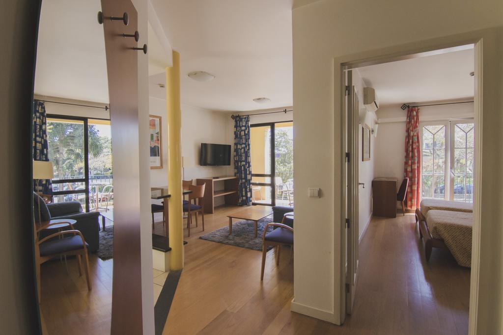 Apartamentos Turisticos Avenue Park 푼샬 외부 사진